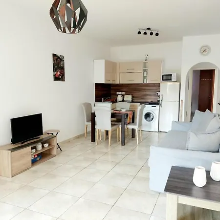 Joanne'S Cosy 1 Bdrm Apt Pafos Zewnętrze zdjęcie
